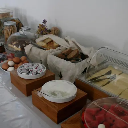 فندق Mantalena